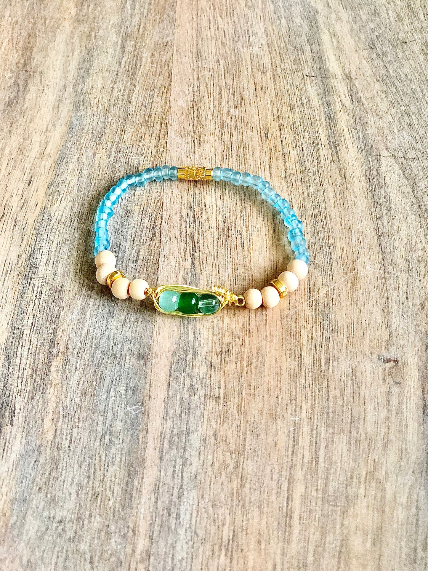 Mom Bracelet: Peas In a Pod